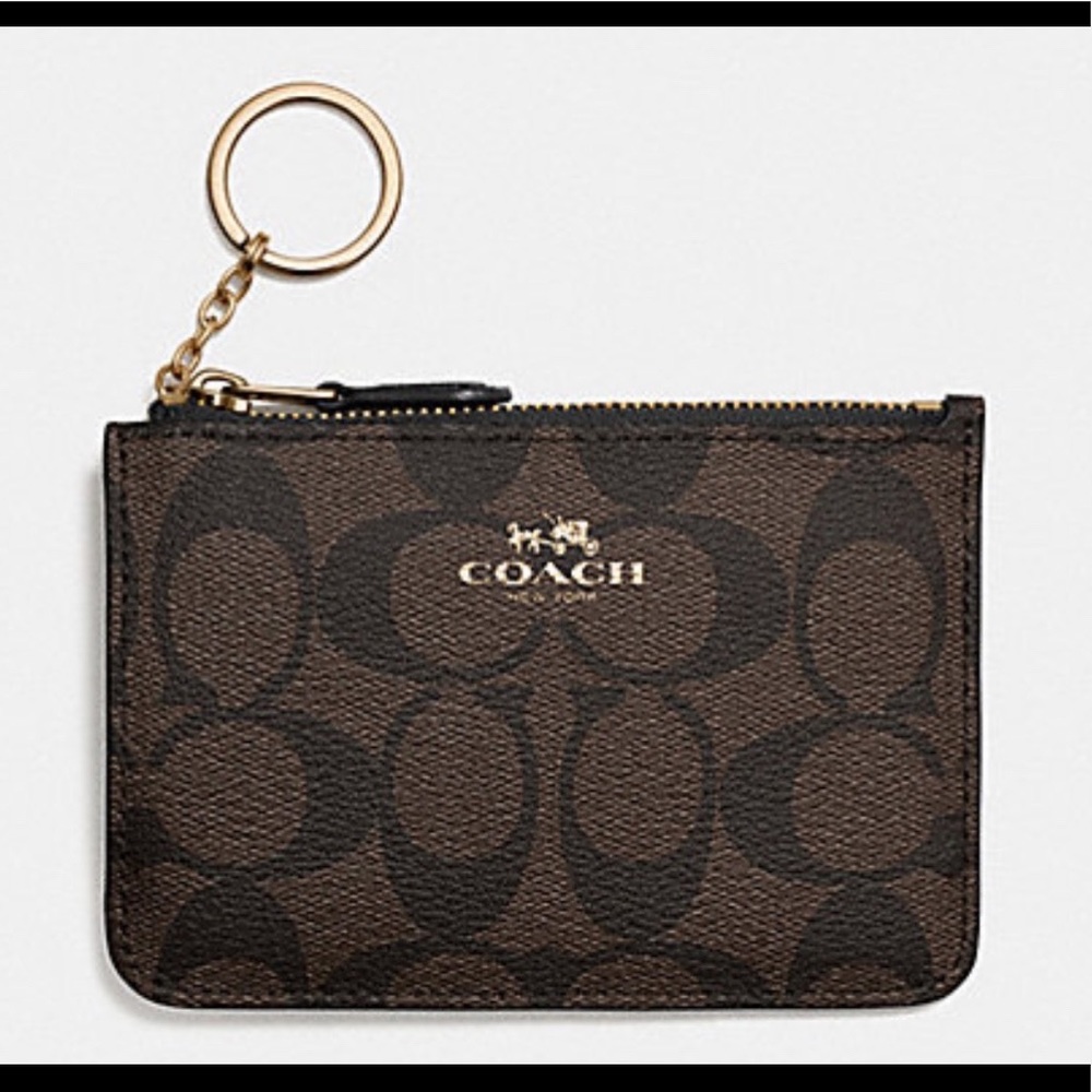 KEY POUCH WITH GUSSET IN SIGNATURE (COACH F63923)